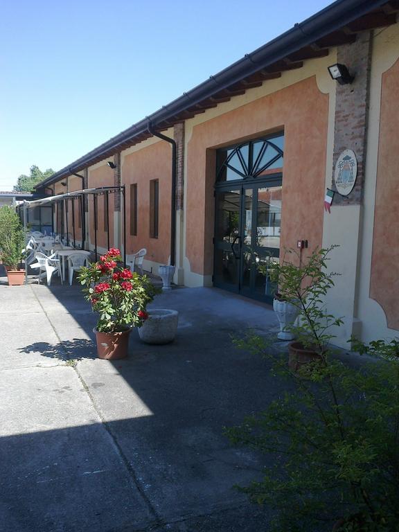 Le Magnolie Agriturismo Verolanuova Экстерьер фото